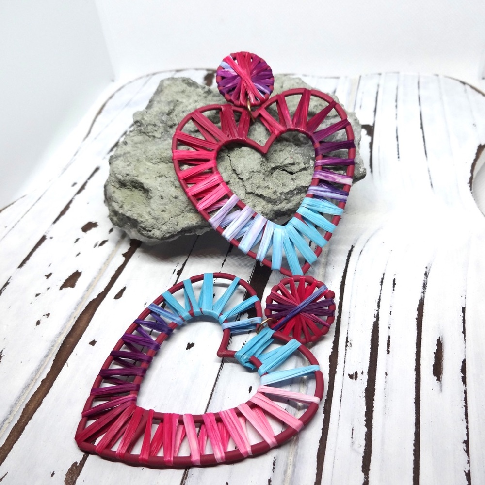 Raffia Ombré Heart Earrings